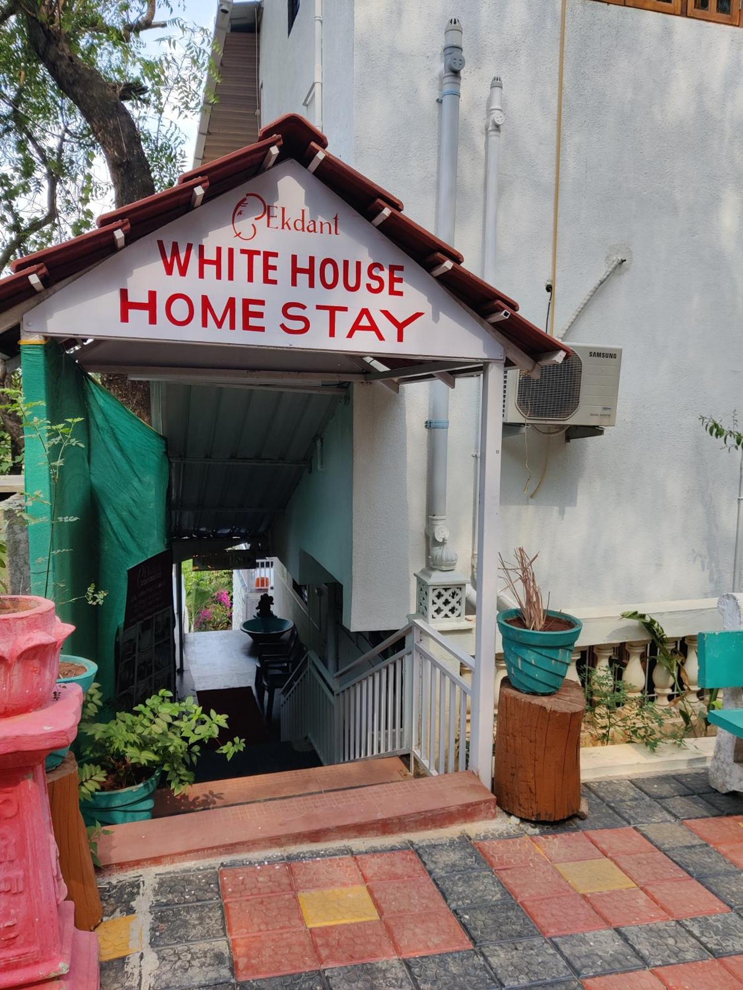 Whitehouse Homestay By Oxystays Hospitality 阿里巴格 外观 照片
