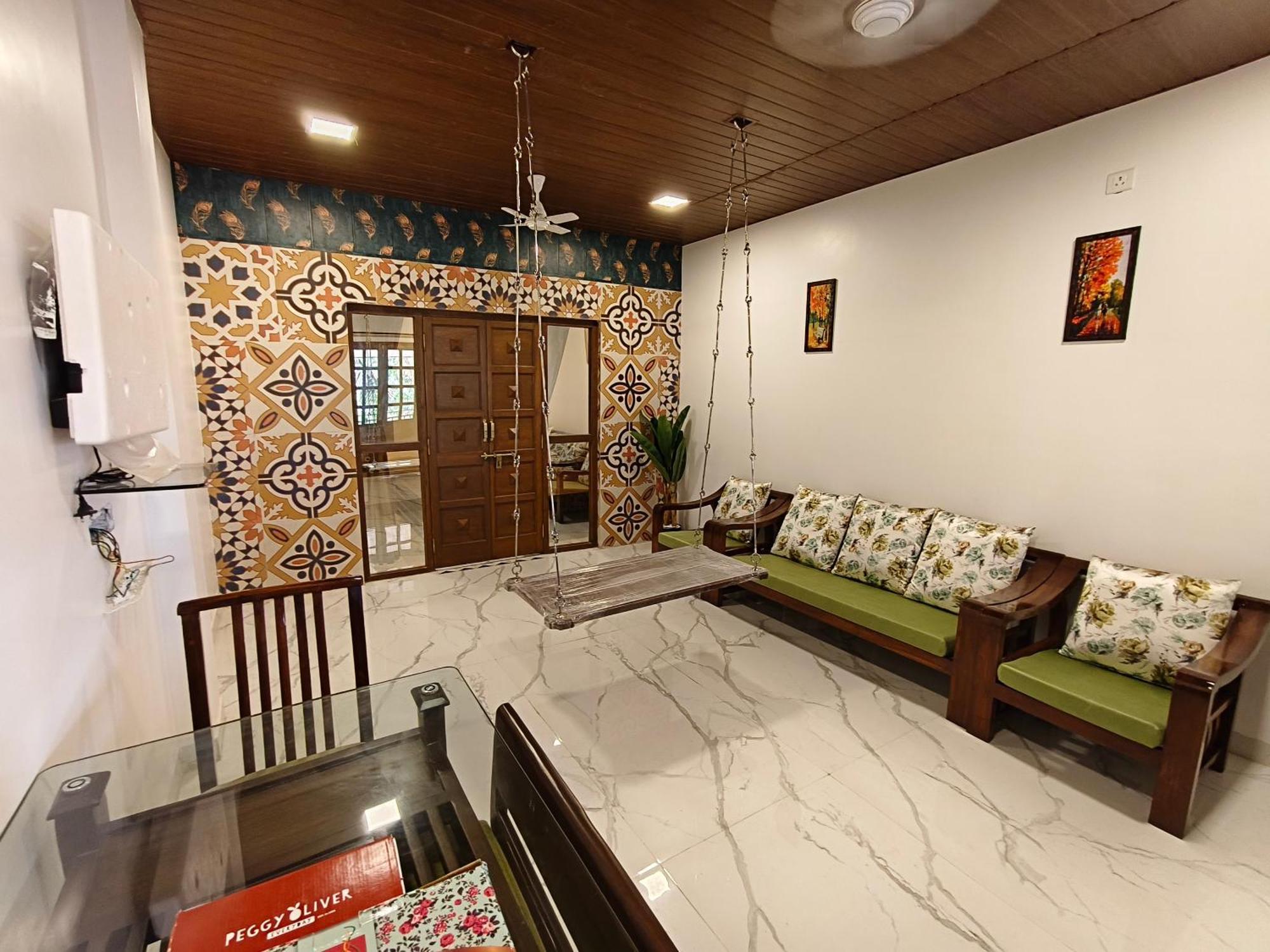 Whitehouse Homestay By Oxystays Hospitality 阿里巴格 客房 照片